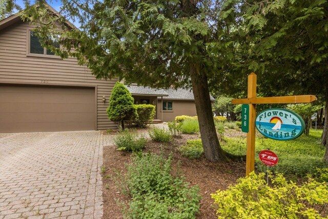 736 Davock Ln, Bellaire, MI 49615
