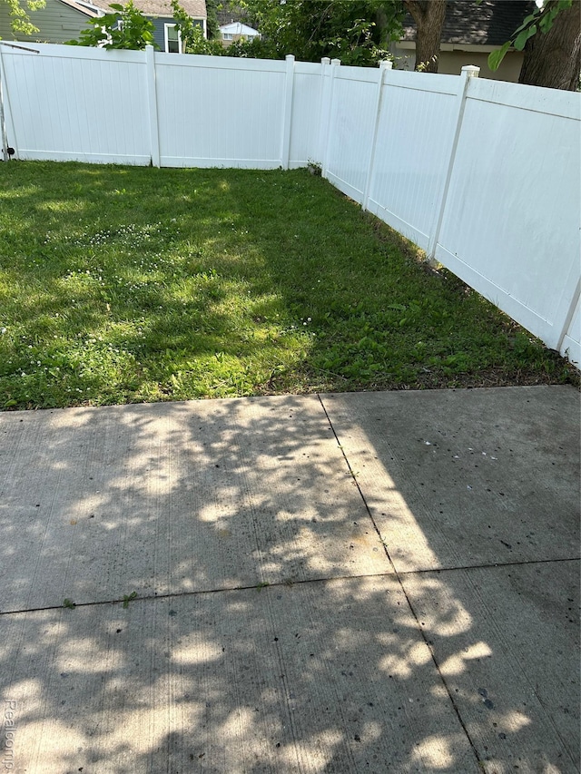 11236 Studebaker Ave, Warren, MI 48089 - view of yard