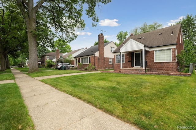 1333 N Franklin St, Dearborn, MI 48128 - bungalow-style house with brick siding and a front lawn