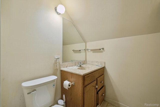 1333 N Franklin St, Dearborn, MI 48128 - bathroom with vanity and vaulted ceiling