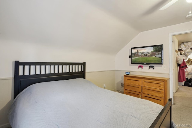 1333 N Franklin St, Dearborn, MI 48128 - carpeted bedroom with lofted ceiling and ceiling fan