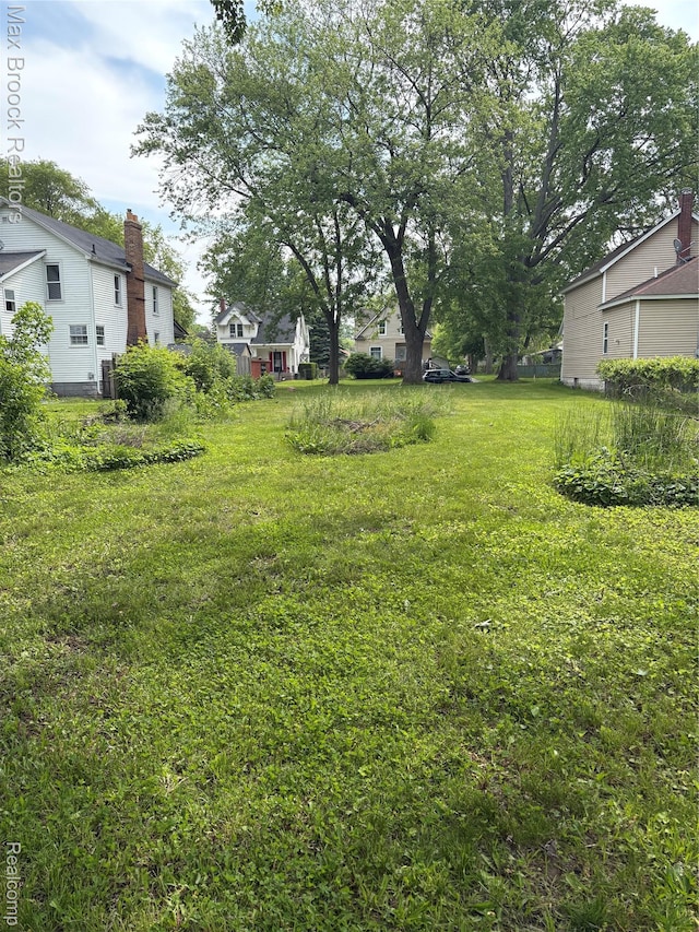 2400 Walnut St, Port Huron, MI 48060 - photo 1