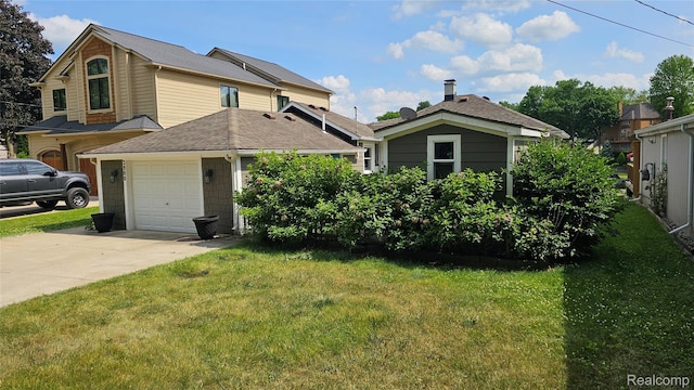 3900 Hillcrest, Highland, MI 48356 - view of front facade with concrete driveway, a front yard, and a shingled roof