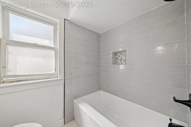 15477 Lauder St, Detroit, MI 48227 - bathroom featuring washtub / shower combination