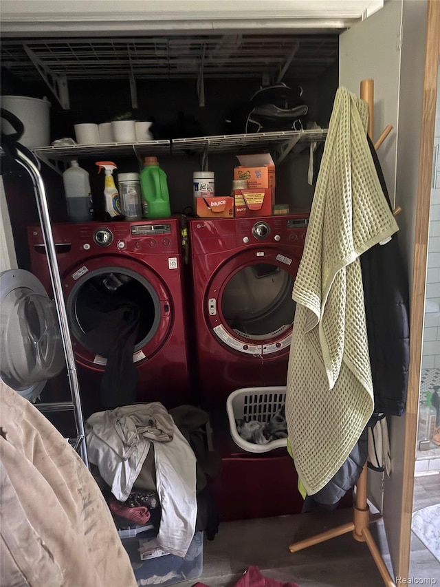 19374 Five Points St, Redford, MI 48240 - laundry room featuring washing machine and dryer