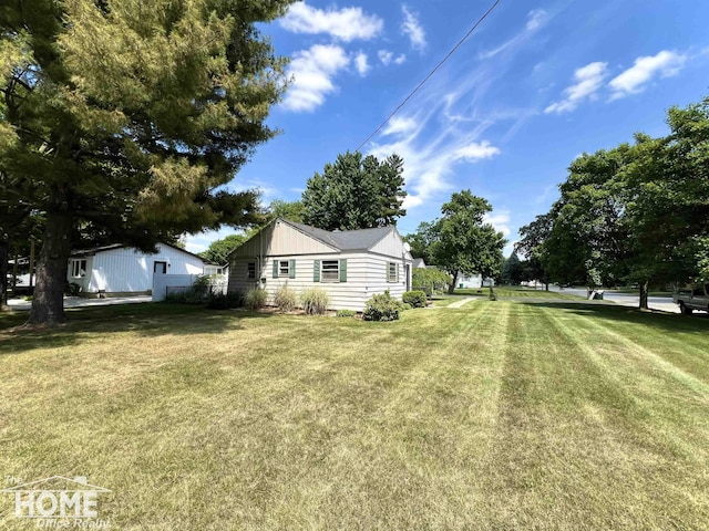 435 Brandon St, Owosso, MI 48867 - view of grassy yard