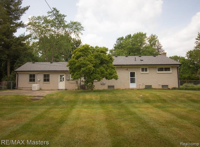 5820 Houghten Dr, Troy, MI 48098 - rear view of property featuring brick siding