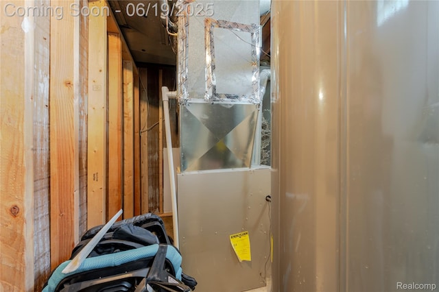 38247 Forsdale Dr, Sterling Heights, MI 48310 - utilities featuring heating unit