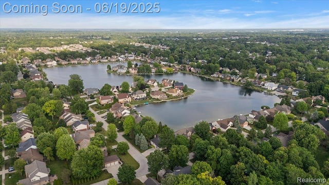 2082 Avon Lake Ln, Rochester Hills, MI 48307 - aerial view of property's location with a large body of water and nearby suburban area