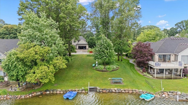 2082 Avon Lake Ln, Rochester Hills, MI 48307 - aerial view of property and surrounding area