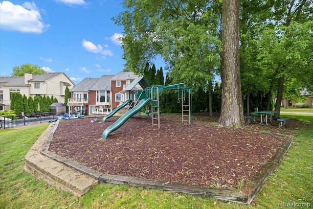 2082 Avon Lake Ln, Rochester Hills, MI 48307 - view of communal playground
