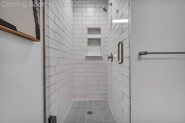 2648 John R St, Detroit, MI 48201 - bathroom featuring a stall shower