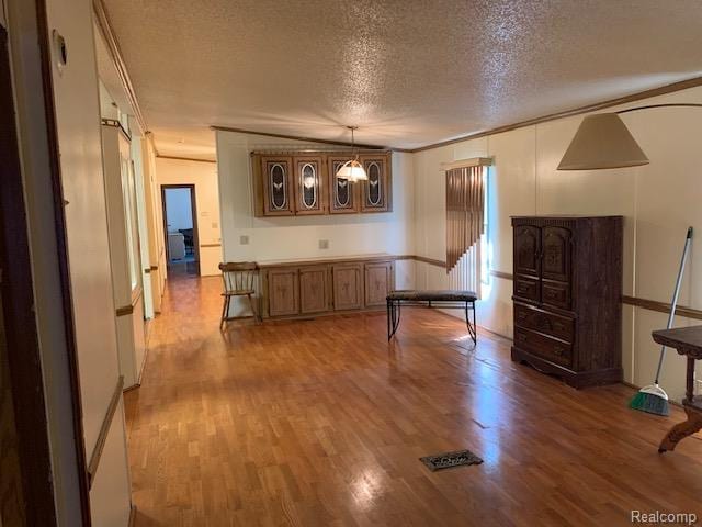 2224 Crocker Ave, Flint, MI 48503 - photo 6