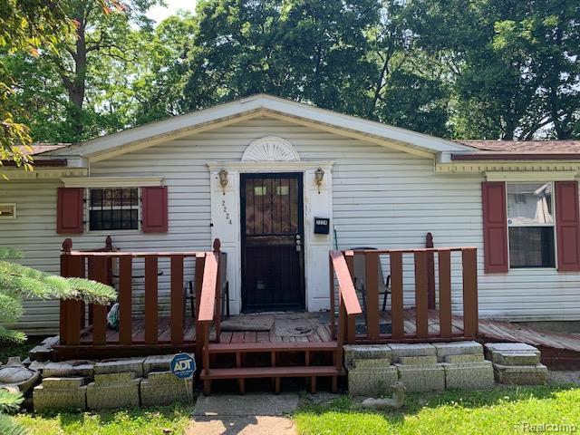 2224 Crocker Ave, Flint, MI 48503 - photo 24