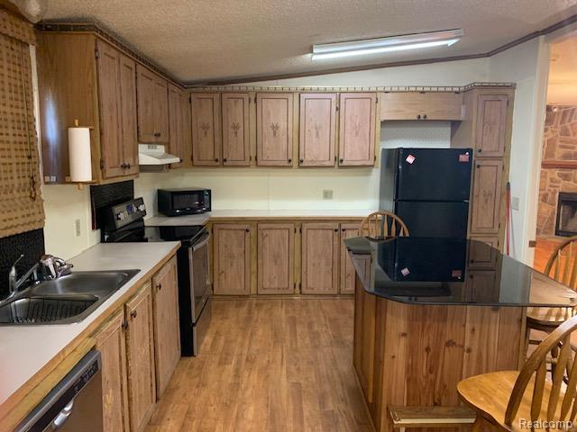 2224 Crocker Ave, Flint, MI 48503 - photo 3
