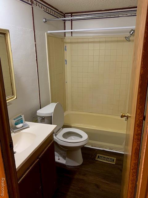 2224 Crocker Ave, Flint, MI 48503 - photo 12