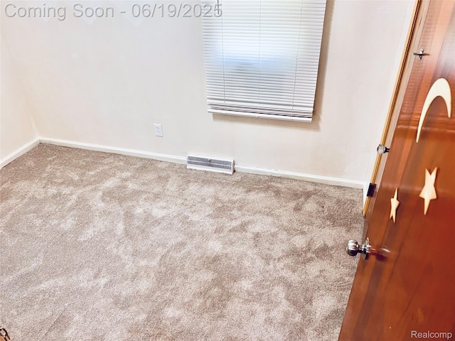 20760 Atlantic Ave, Warren, MI 48091 - empty room with carpet floors and baseboards