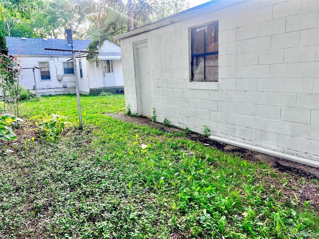20760 Atlantic Ave, Warren, MI 48091 - view of property exterior with concrete block siding