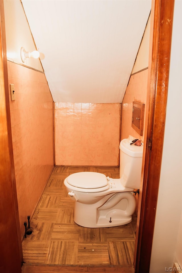 8667 Thompson Hwy, Blissfield, MI 49228 - bathroom featuring tile walls and toilet