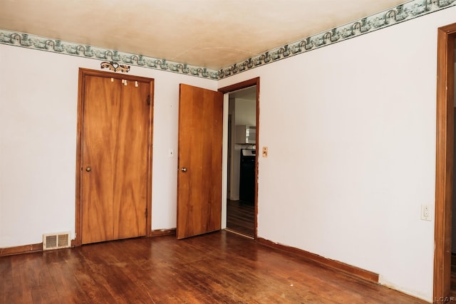 8667 Thompson Hwy, Blissfield, MI 49228 - unfurnished room featuring hardwood / wood-style floors and baseboards