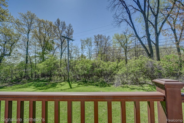 3225 Legacy Ct, West Bloomfield, MI 48323 - view of grassy yard with view of wooded area