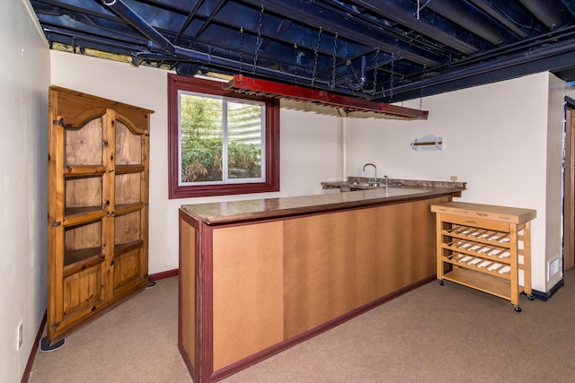 4351 Knollcrest Dr, Ann Arbor, MI 48108 - indoor wet bar with light carpet