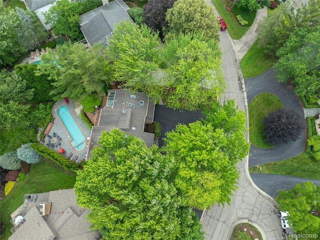 4683 Maura Ln, West Bloomfield, MI 48323 - bird's eye view of a pool