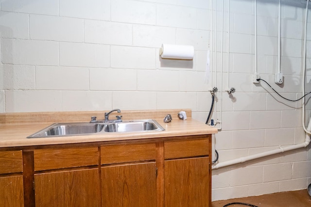 2729 Horton Ct, Niles, MI 49120 - full bath with vanity