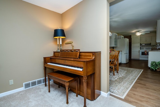 2729 Horton Ct, Niles, MI 49120 - sitting room with baseboards and a ceiling fan