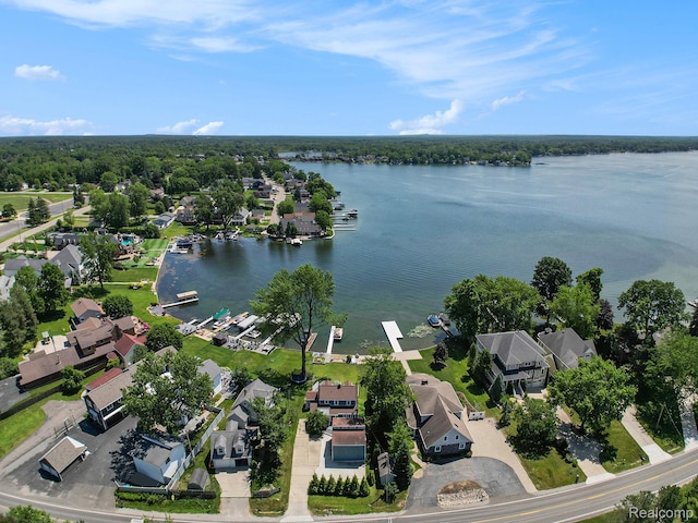 11501 Torrey Rd, Fenton, MI 48430 - aerial perspective of suburban area with a large body of water
