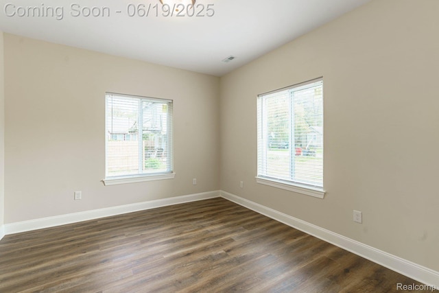 23013 Helen, Southfield, MI 48033 - spare room featuring dark wood finished floors and baseboards