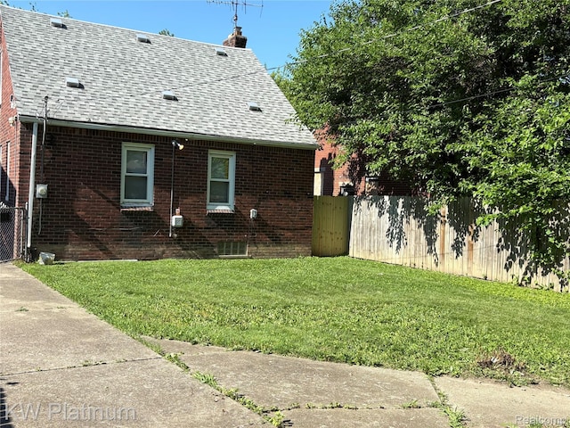 16054 Carlisle St, Detroit, MI 48205 - photo 23