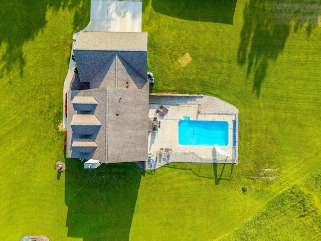 6360 Ray Rd, Swartz Creek, MI 48473 - view of subject property featuring a pool area