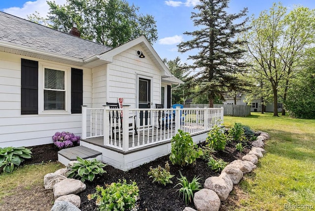 316 N Seymour Rd, Flushing, MI 48433 - view of wooden deck