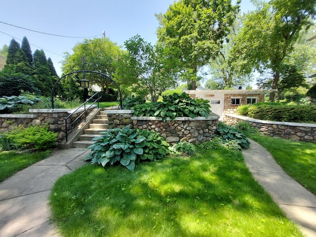 23675 N Shore Dr, Edwardsburg, MI 49112 - view of yard