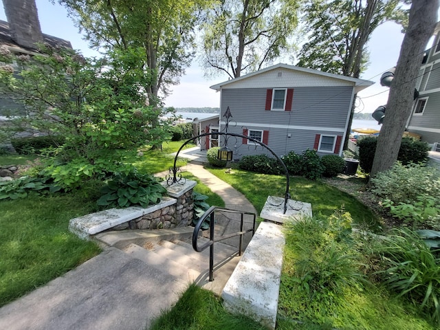 23675 N Shore Dr, Edwardsburg, MI 49112 - view of property's community