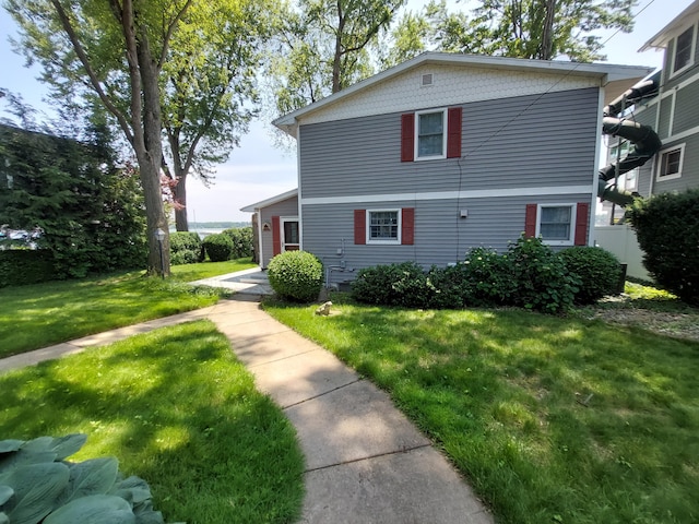 23675 N Shore Dr, Edwardsburg, MI 49112 - view of front of property featuring a front lawn