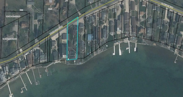 23675 N Shore Dr, Edwardsburg, MI 49112 - aerial overview of property's location with property parcel outlined