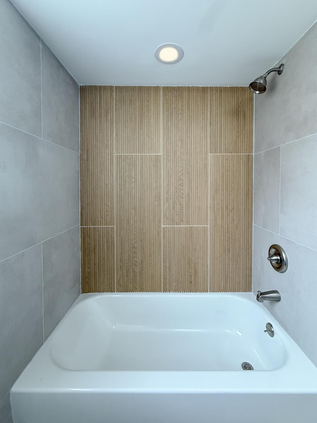 5016 E Outer Dr, Detroit, MI 48234 - view of bathroom