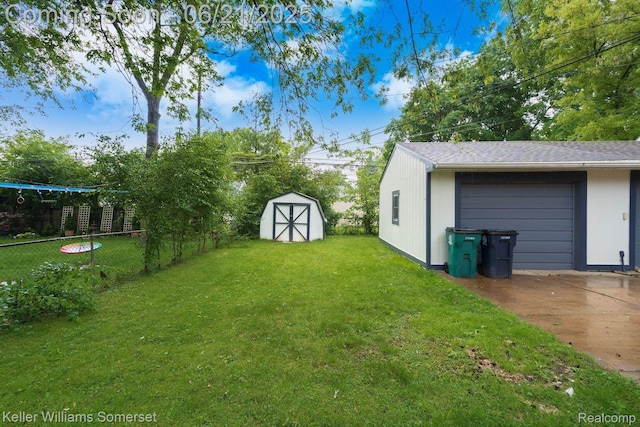 3620 Chester Rd, Royal Oak, MI 48073 - view of yard featuring an outdoor structure and concrete driveway