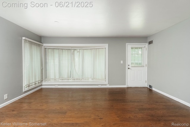 3620 Chester Rd, Royal Oak, MI 48073 - unfurnished room with baseboards and wood finished floors