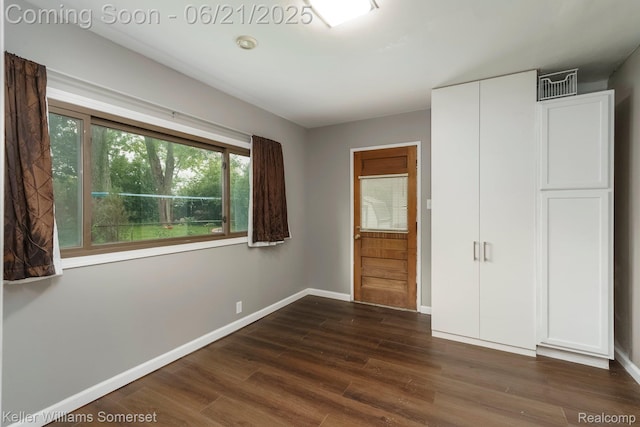 3620 Chester Rd, Royal Oak, MI 48073 - entryway with dark wood-style floors and baseboards