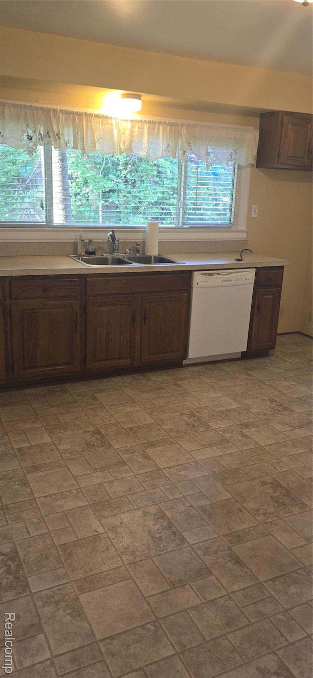 25459 Curie Ave, Warren, MI 48091