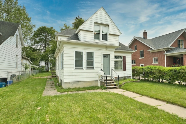 269 Euclid St, Mount Clemens, MI 48043 - bungalow with entry steps