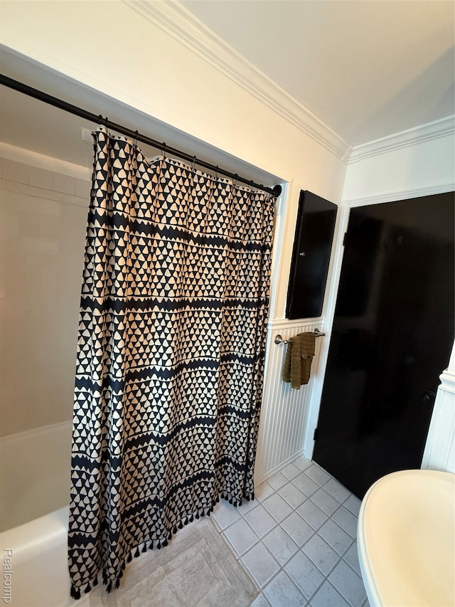 3355 Garden Ave, Royal Oak, MI 48073 - full bath featuring ornamental molding, tile patterned floors, and shower / bath combo with shower curtain