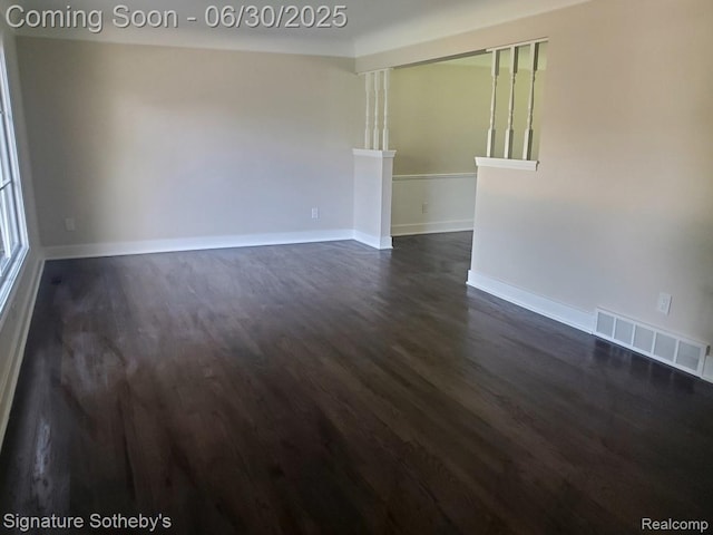 2200 Brenthaven Dr E, Bloomfield, MI 48304 - spare room featuring dark wood finished floors and baseboards