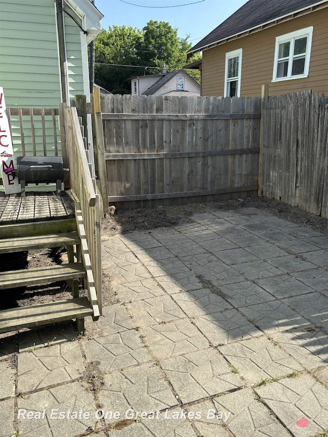 1521 Stanley St, Saginaw, MI 48602 - view of patio
