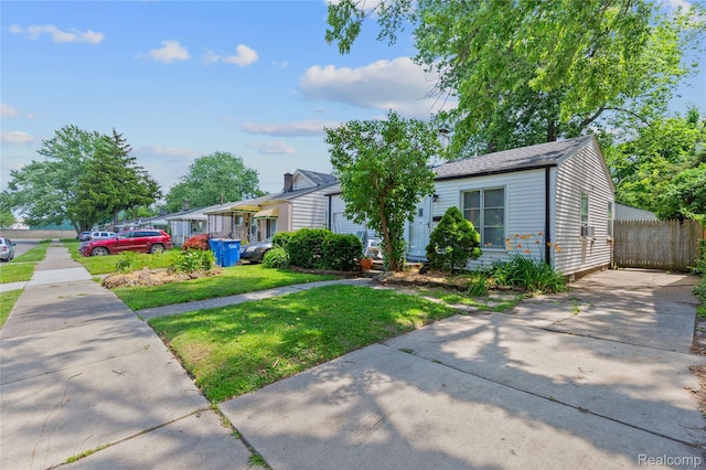 11228 Hudson Ave, Warren, MI 48089 - view of front facade featuring concrete driveway