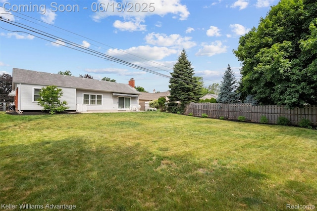 14000 Ellen Dr, Livonia, MI 48154 - view of yard