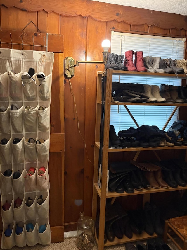 2065 Reggie Dr, Benton Harbor, MI 49022 - detailed view of wooden walls
